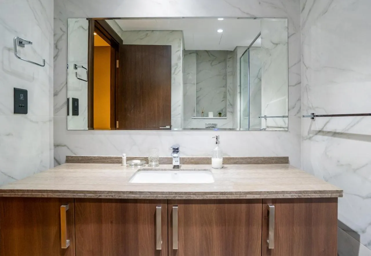 New Arabian 2 Bedroom J One Tower Business Bay Dubai United Arab Emirates